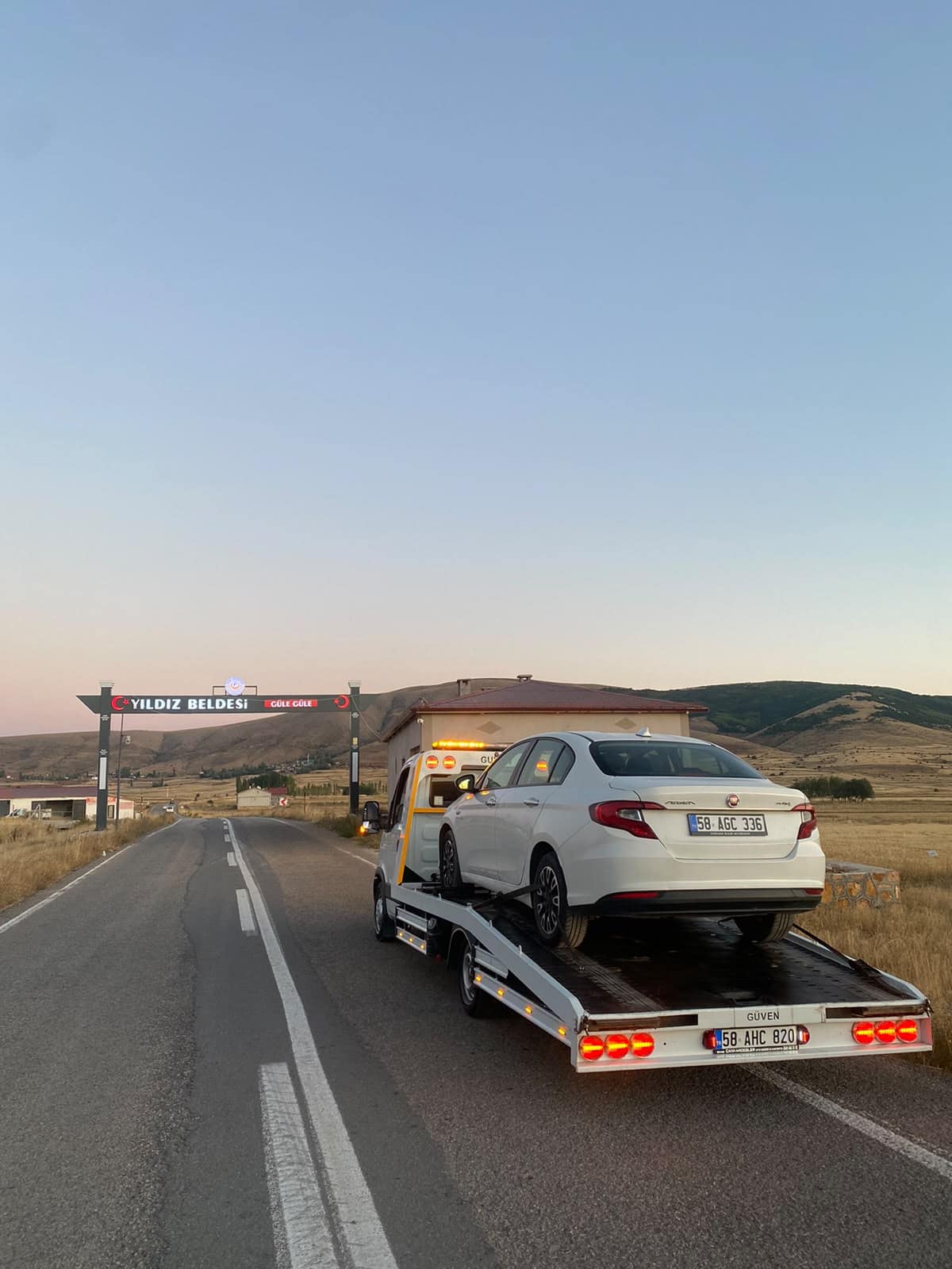 Şehir dışı yolda otomobil taşıma